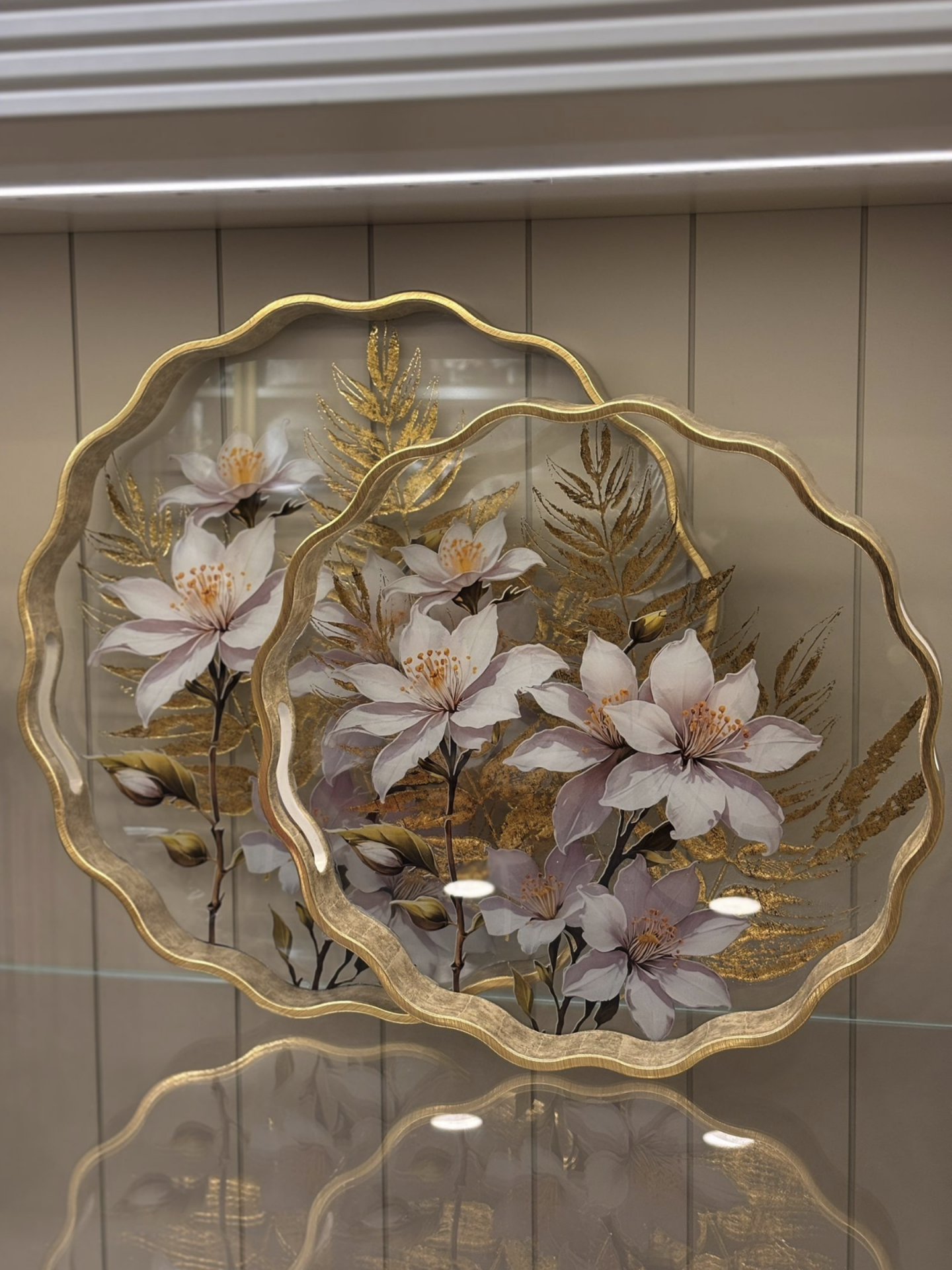 Beyaz Çicekli Lüx Tepsi