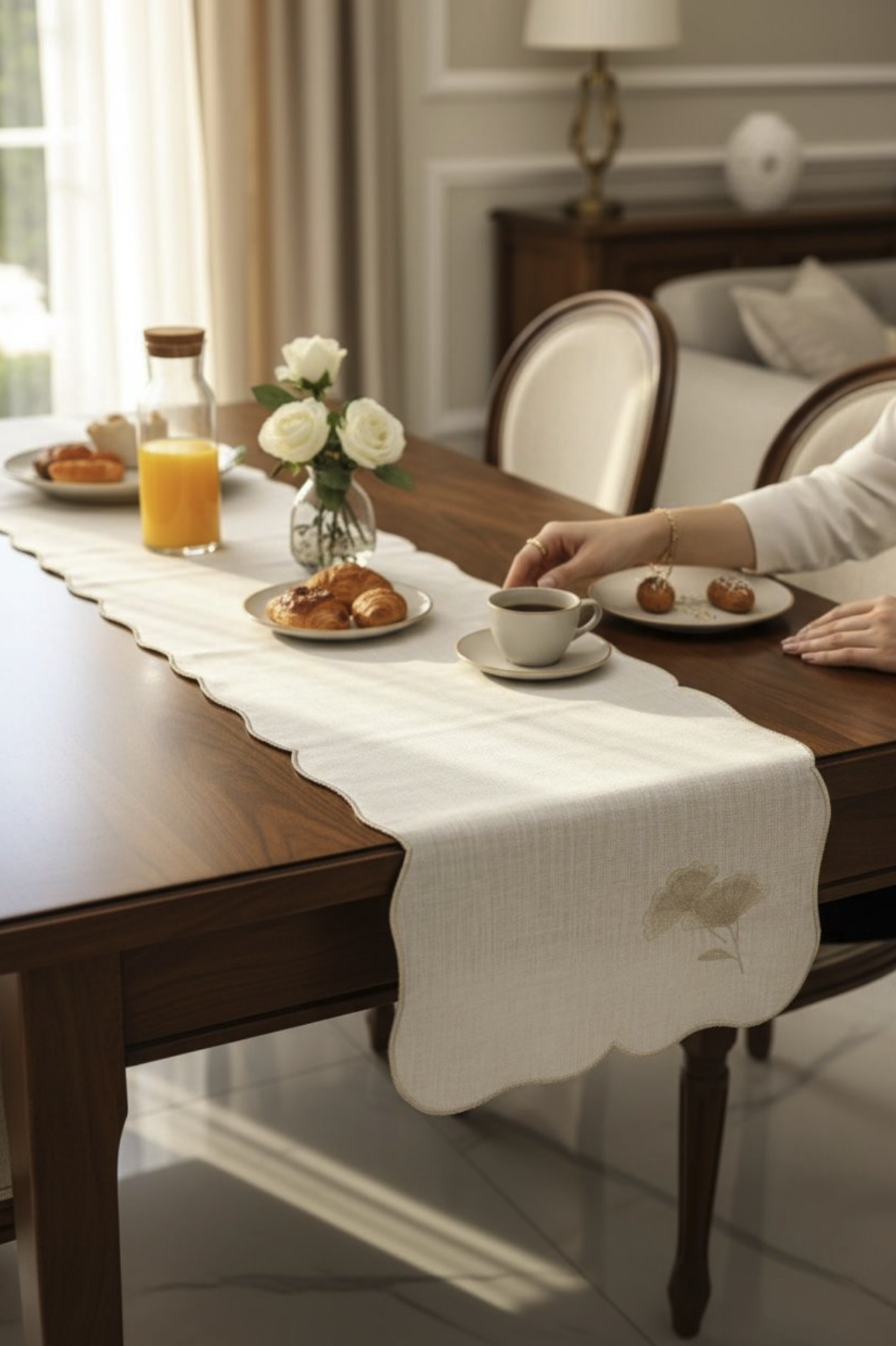 Gold yonca desenli Runner