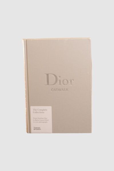 Dior Kitap